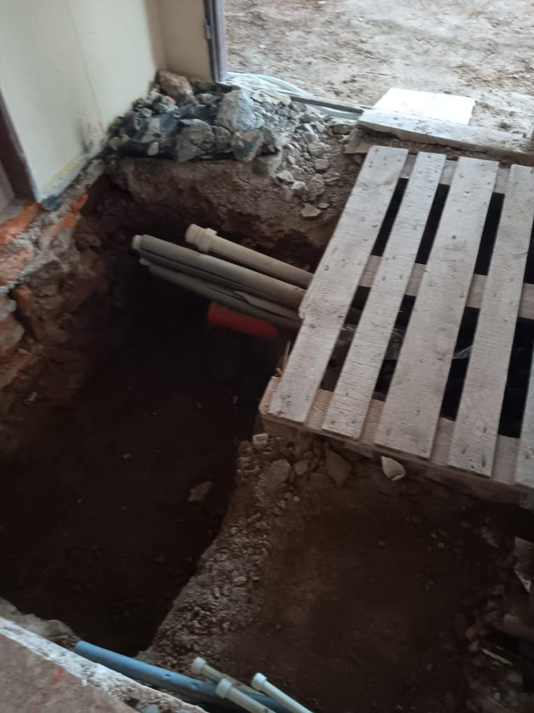 Objevené rozvody vody z 2.etapy rekonstrukce